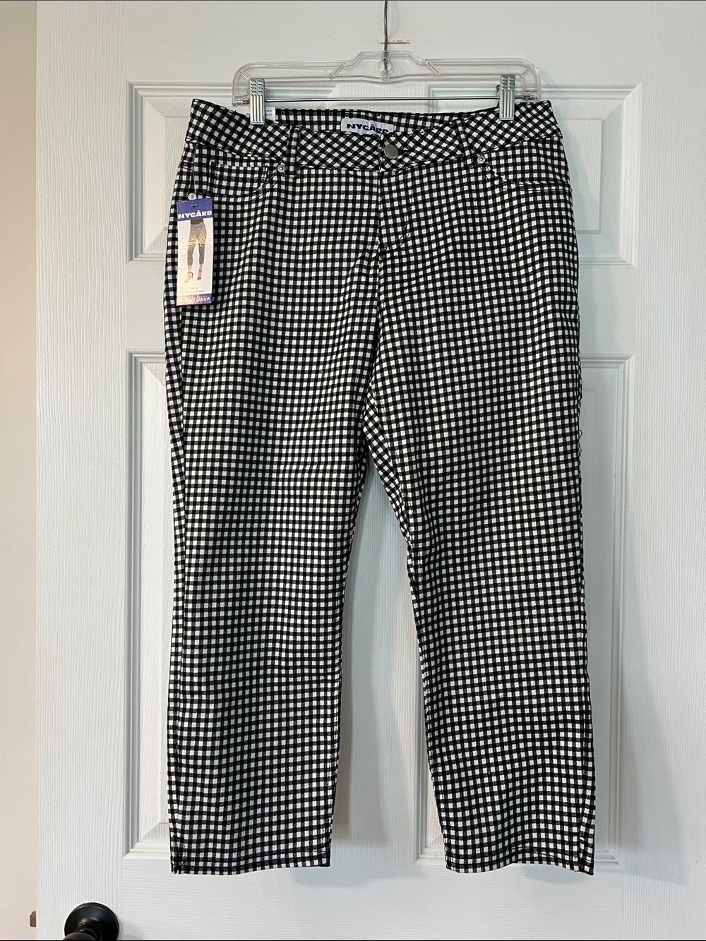 Nygard - Women's Black & White Gingham Capris - Stretch Mid-Rise